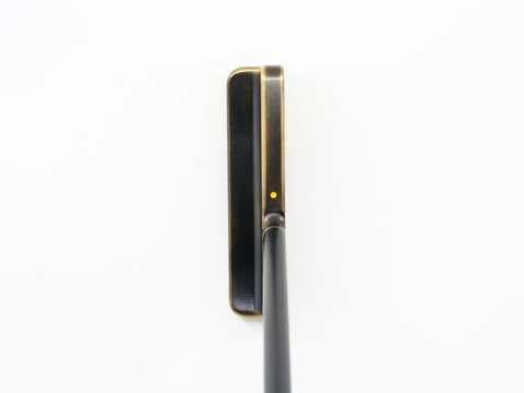 Deschamps Scalpel putter address