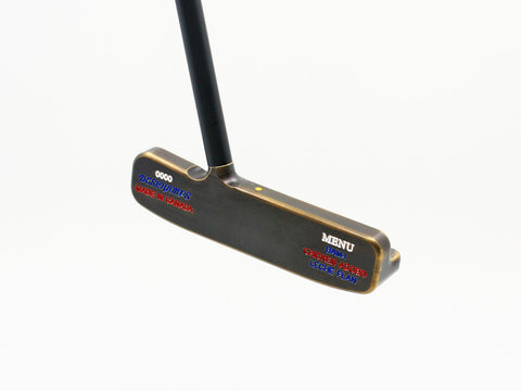 Filipino putter Deschamps Designs